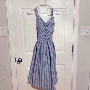 Blue and white (White House brand) size8